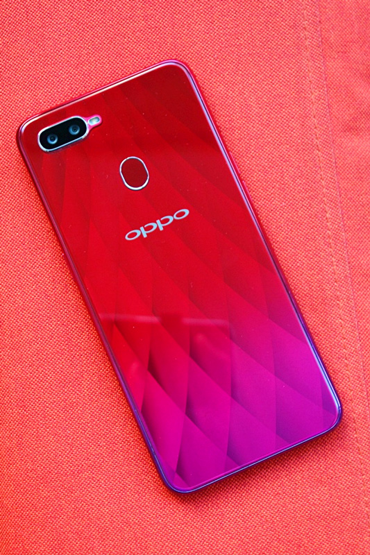 Oppo F9